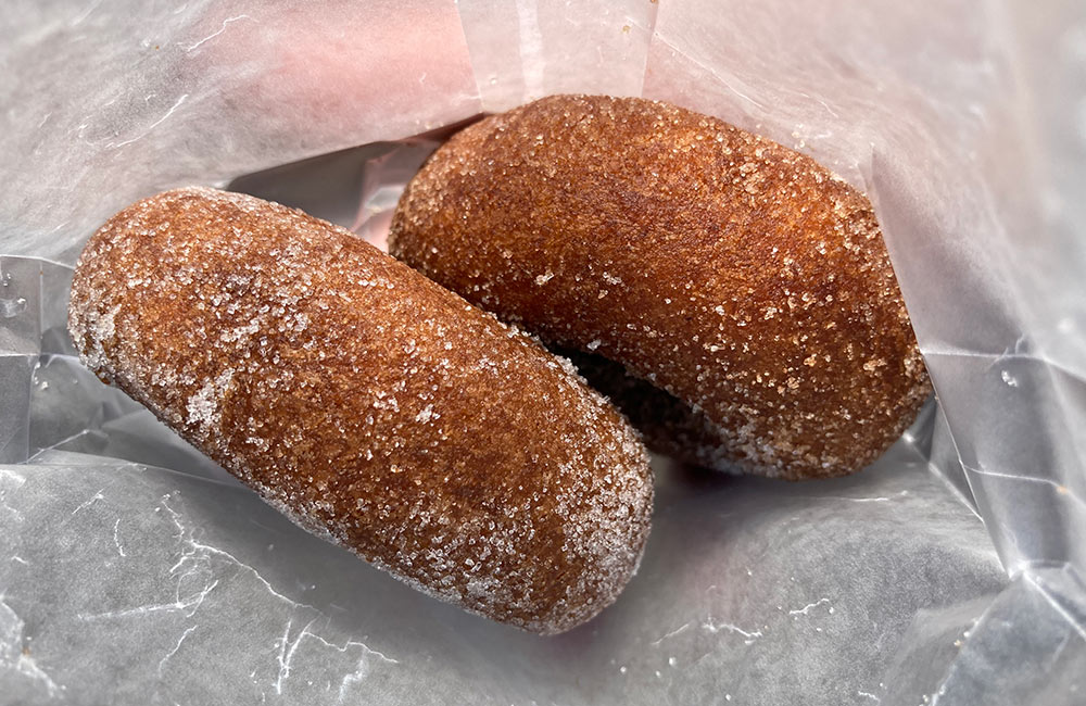 Apple cider donuts